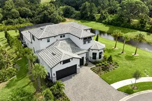 14726 Eagle Branch Dr, Nokomis, FL 34275 - Photo 4