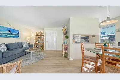210 66th Street, Holmes Beach, FL 34217 - Photo 6