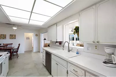 3327 S Lockwood Ridge Road, Sarasota, FL 34239 - Photo 20