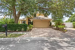 1009 45th St E, Bradenton, FL 34208 - Photo 6