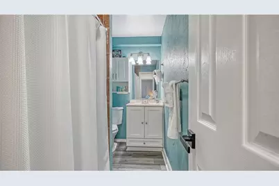 2514 Avenue B, Bradenton Beach, FL 34217 - Photo 42