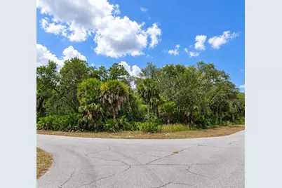 17117 Geoffrey Avenue, Port Charlotte, FL 33948 - Photo 2
