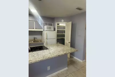 4507 9th Street W #D8, Bradenton, FL 34207 - Photo 6