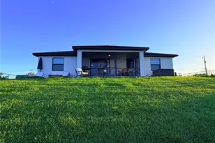 1615 NW 26th St, Cape Coral, FL 33993 - Photo 2