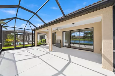 8013 Stirling Falls Circle, Sarasota, FL 34243 - Photo 38