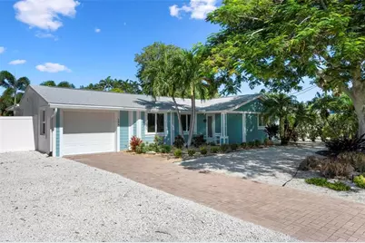 504 69th Street, Holmes Beach, FL 34217 - Photo 6