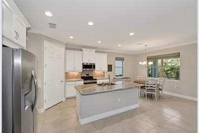 156 Ventosa Place, Nokomis, FL 34275 - Photo 2