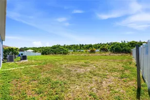 909 Meadow Glade Dr, Ruskin, FL 33570 - Photo 24