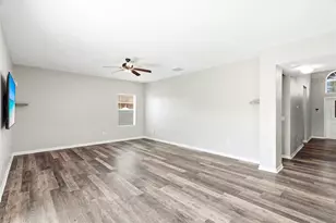 909 Meadow Glade Dr, Ruskin, FL 33570 - Photo 12