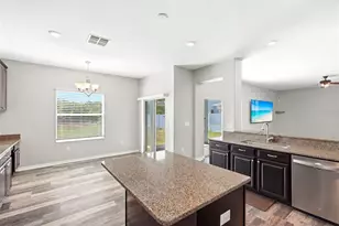 909 Meadow Glade Dr, Ruskin, FL 33570 - Photo 6