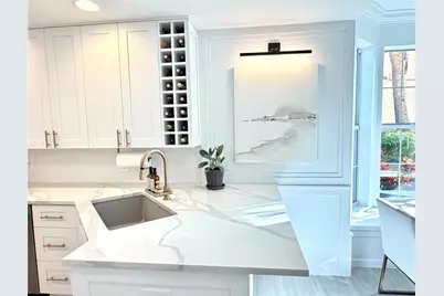 1523 Napoli Drive E, Sarasota, FL 34232 - Photo 6