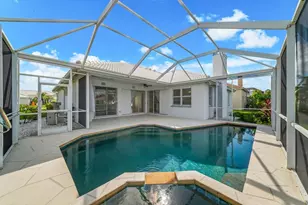 3715 72nd Ave Cir E, Sarasota, FL 34243 - Photo 34