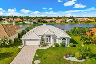 3715 72nd Ave Cir E, Sarasota, FL 34243 - Photo 1