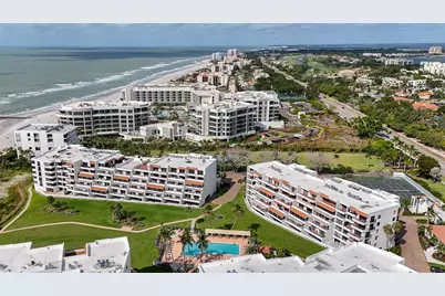 1425 Gulf Of Mexico Drive #D-405, Longboat Key, FL 34228 - Photo 4