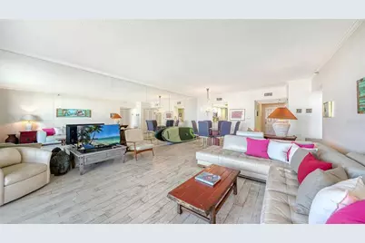 1425 Gulf Of Mexico Drive #D-405, Longboat Key, FL 34228 - Photo 8