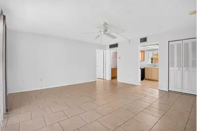 2727 75th Street W #7A15, Bradenton, FL 34209 - Photo 10