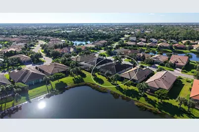 16925 Pelham Place, Bradenton, FL 34202 - Photo 6