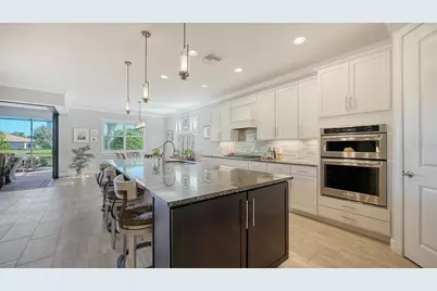 16925 Pelham Place, Bradenton, FL 34202 - Photo 10