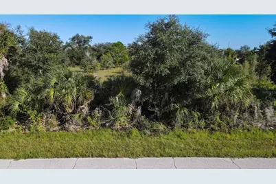 7022 Landrum Circle, Port Charlotte, FL 33981 - Photo 4