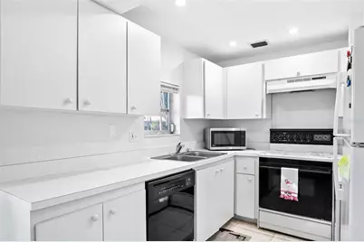 597 Sutton Place, Longboat Key, FL 34228 - Photo 14