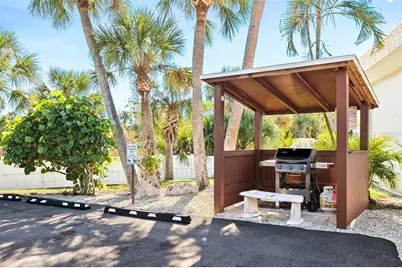 597 Sutton Place, Longboat Key, FL 34228 - Photo 32