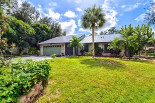 4250 King Richard Ln, Sarasota, FL 34232 - Photo 4