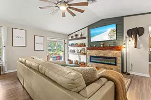 4250 King Richard Ln, Sarasota, FL 34232 - Photo 16