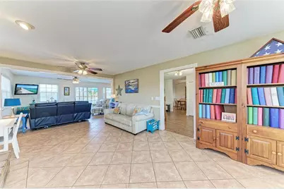 1914 24th Avenue W, Palmetto, FL 34221 - Photo 12