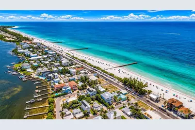 104 5th Street S, Bradenton Beach, FL 34217 - Photo 72