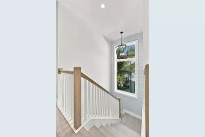 104 5th Street S, Bradenton Beach, FL 34217 - Photo 30