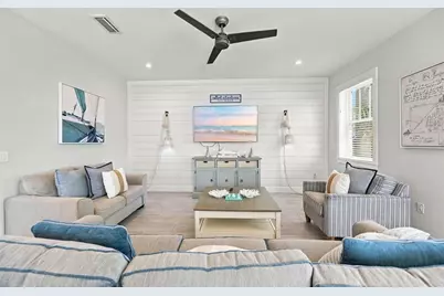 104 5th Street S, Bradenton Beach, FL 34217 - Photo 22