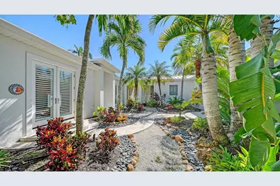 6061 Gulf Of Mexico Drive, Longboat Key, FL 34228 - Photo 16