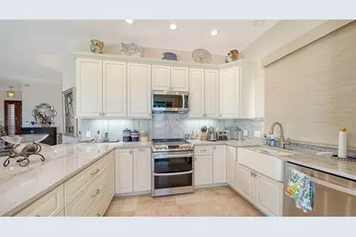 6061 Gulf Of Mexico Drive, Longboat Key, FL 34228 - Photo 26