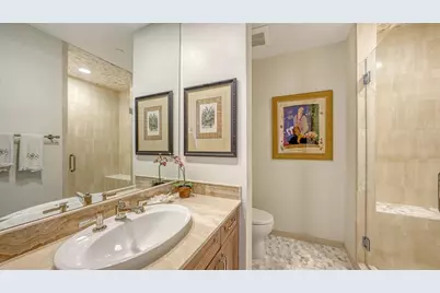 1241 Gulf Of Mexico Drive #803, Longboat Key, FL 34228 - Photo 22