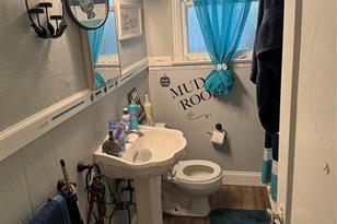 1032 Oakhill St - Photo 4