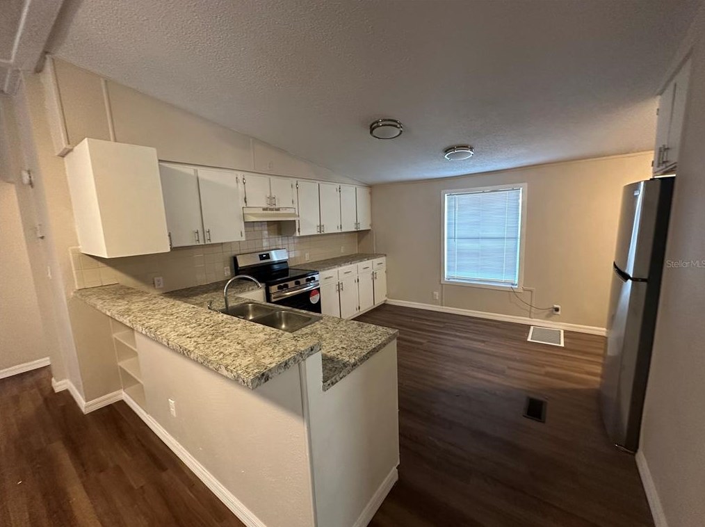 1619 Dawn Heights Dr, Lakeland, FL 33801-9362