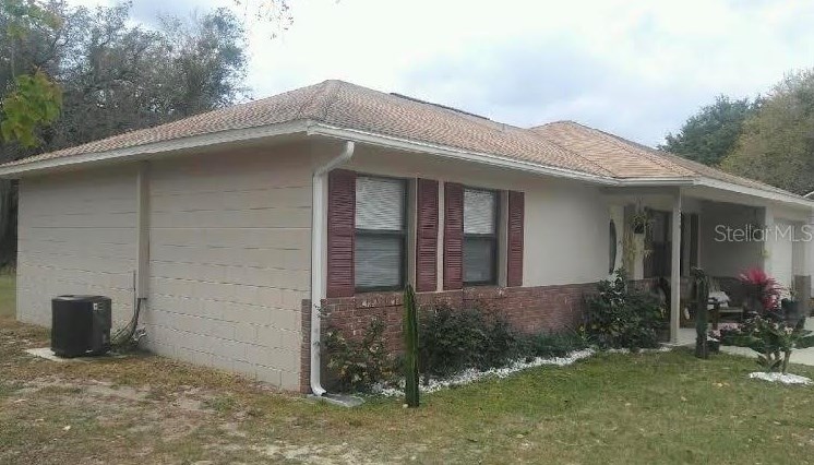 220 Crown Ct, Winter Haven, FL 33880-1911