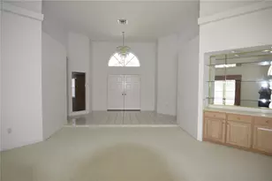 2418 Berkshire Dr, Winter Haven, FL 33884 - Photo 4