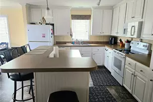 260 Pelican Ln, Haines City, FL 33844 - Photo 4