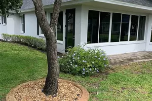 4505 Birdies Ct, Avon Park, FL 33825 - Photo 4