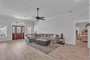 115 Lake Mariam Way, Winter Haven, FL 33884 - Photo 8