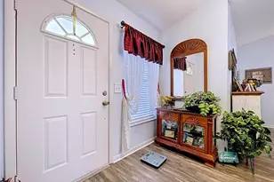 2137 Grand Cypress Dr, Lakeland, FL 33810 - Photo 6