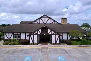 2137 Grand Cypress Dr, Lakeland, FL 33810 - Photo 4