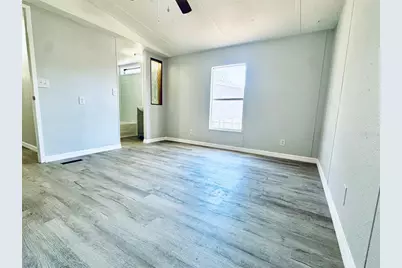 688 4th Street, Polk City, FL 33868 - Photo 6