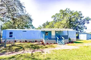 688 4th St, Polk City, FL 33868 - Photo 2