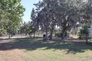 1950 E Valencia Dr, Bartow, FL 33830 - Photo 16
