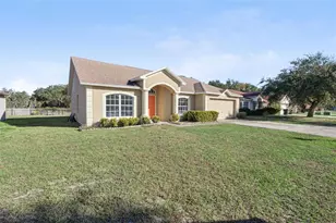 4022 Oak Preserve Dr, Winter Haven, FL 33880 - Photo 2