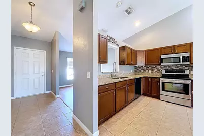 455 Majestic Gardens Boulevard, Winter Haven, FL 33880 - Photo 10