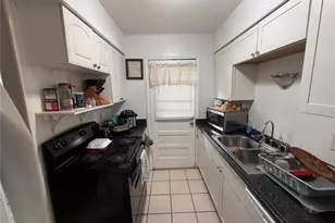 1920 E Edgewood Dr, Lakeland, FL 33803 - Photo 6