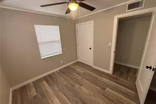 255 W Valencia Dr, Bartow, FL 33830 - Photo 8